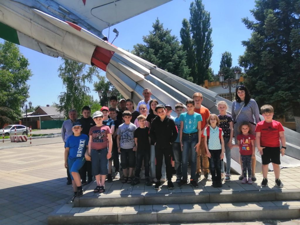 Экскурсия детей воскресной школы в музей военного авиационного института